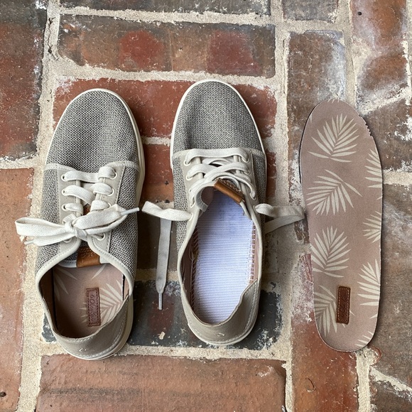 Olukai Pehuea Lī lace-up sneakers / slides - Picture 4 of 16